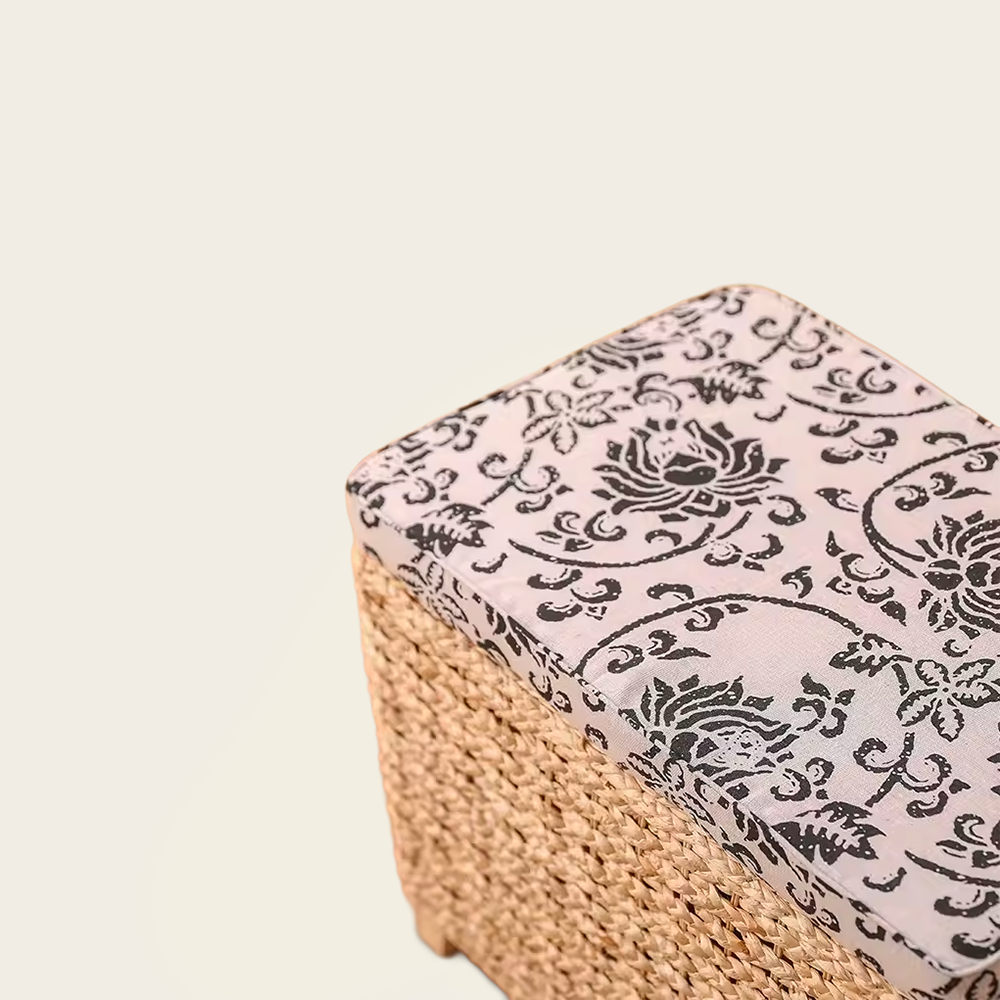 Coffre en Osier<br>Décoré